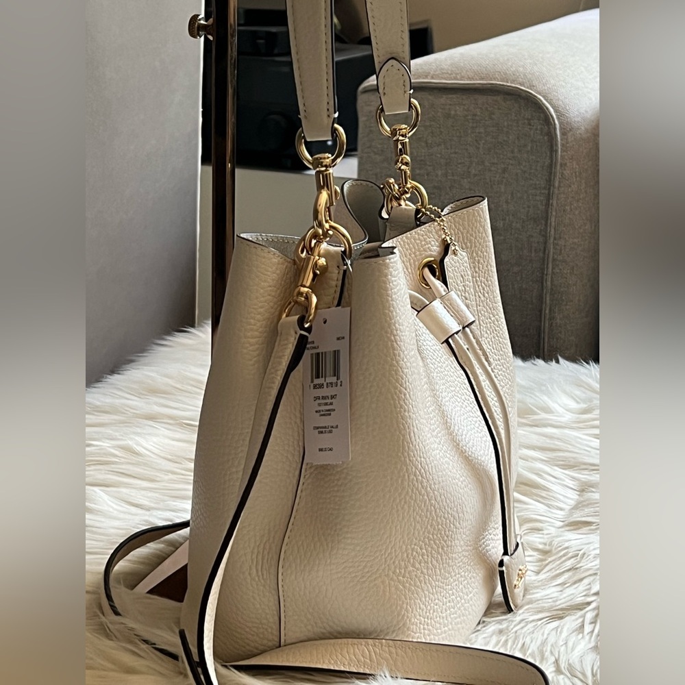 CBH06 - Coach Rowan Bucket Bag - Picture 4 of 15